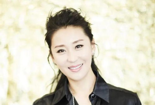 苗圃 曾是罗晋绯闻女友,嫁大19岁富商,如今儿女双全幸福美满